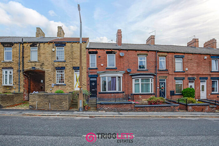 3 Bedroom Terraced House For Sale In Hough Lane, Wombwell, Barnsley, S73