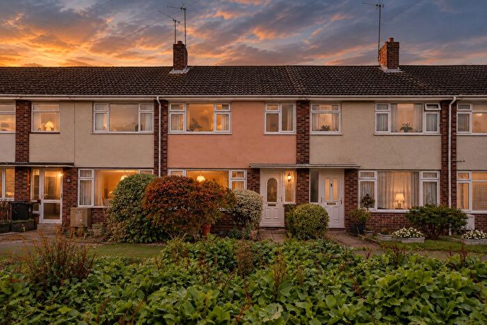 3 Bedroom Terraced House For Sale In Spencer Avenue, Taunton, TA2