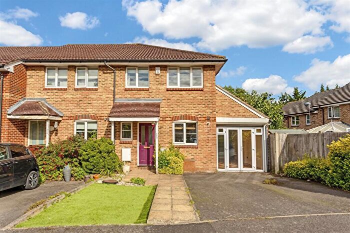 3 Bedroom End Of Terrace House To Rent In Autumn Drive, Sutton, SM2