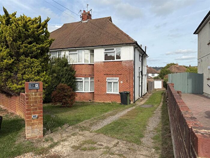 2 Bedroom Maisonette For Sale In Wordsworth Road, Penenden Heath, Maidstone, ME14