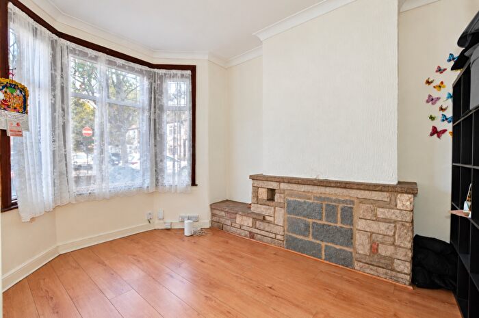4 Bedroom Terraced House To Rent In Keppel Road, London, E6
