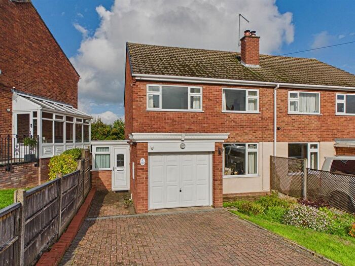 3 Bedroom Semi-Detached House For Sale In Nursery Road, Malvern, WR14