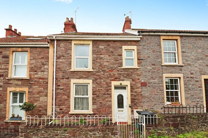 3 Bedroom Terraced House For Sale In Grove View, Stapleton, Bristol, BS16