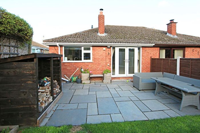 2 Bedroom Bungalow For Sale In Manor Drive, St. Georges, Telford, TF2