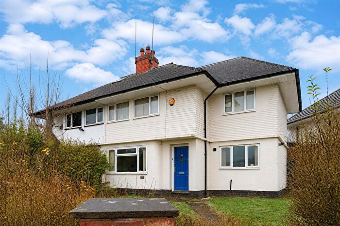 4 Bedroom House To Rent In Umberslade Road, Birmingham, B29