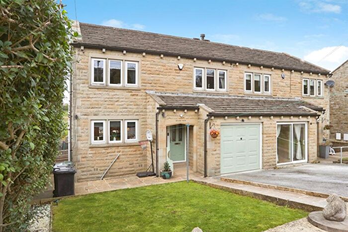 4 Bedroom Semi-Detached House For Sale In Ashlar Close, Haworth, Keighley, BD22