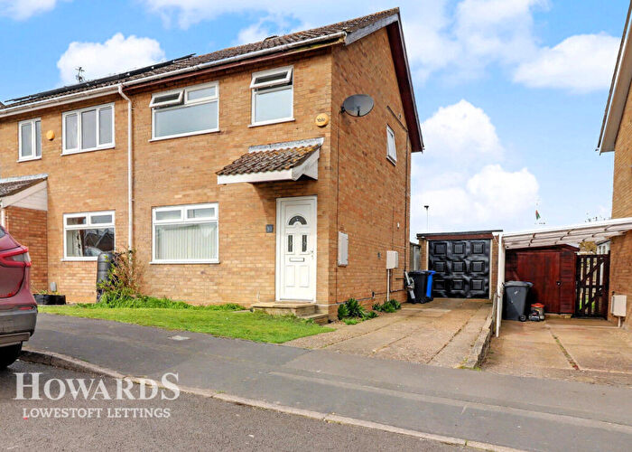 3 Bedroom Semi-Detached House To Rent In Queen Elizabeth Drive, Beccles, NR34