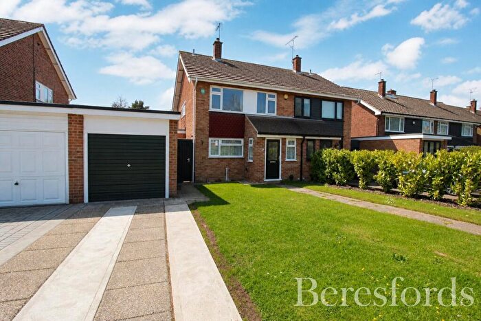 3 Bedroom Semi-Detached House To Rent In The Furlongs, CM4