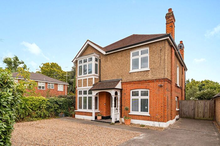5 Bedroom Detached House For Sale In Green Lane, Shepperton, TW17