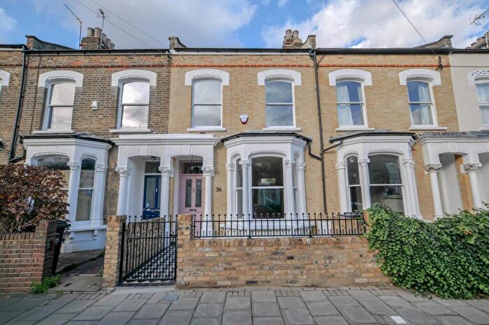 5 Bedroom Terraced House For Sale In Dumont Road, N16