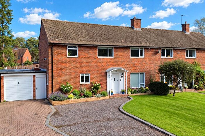 4 Bedroom Semi-Detached House For Sale In Whitedown Road, Tadley, Hampshire, RG26