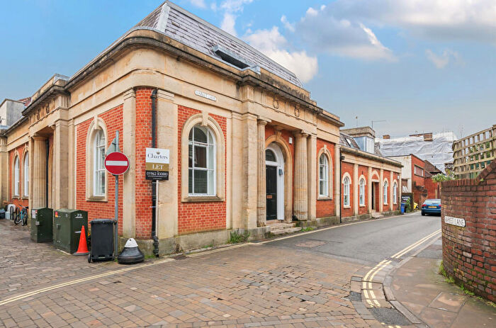 2 Bedroom Terraced House To Rent In Market Lane, Winchester, Hampshire, SO23