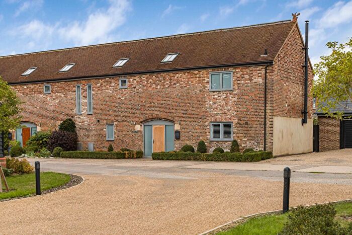 4 Bedroom Barn Conversion For Sale In Pendley Farm, Station Road, Tring, HP23