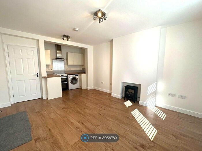 1 Bedroom Flat To Rent In Dickinson Street, Derby, DE24