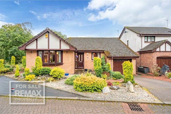 3 Bedroom Detached Bungalow For Sale In Balmoral Gardens, Livingston, EH54