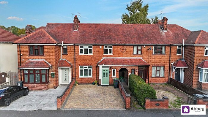 3 Bedroom Terraced House For Sale In Buckminster Road, Leicester, LE3