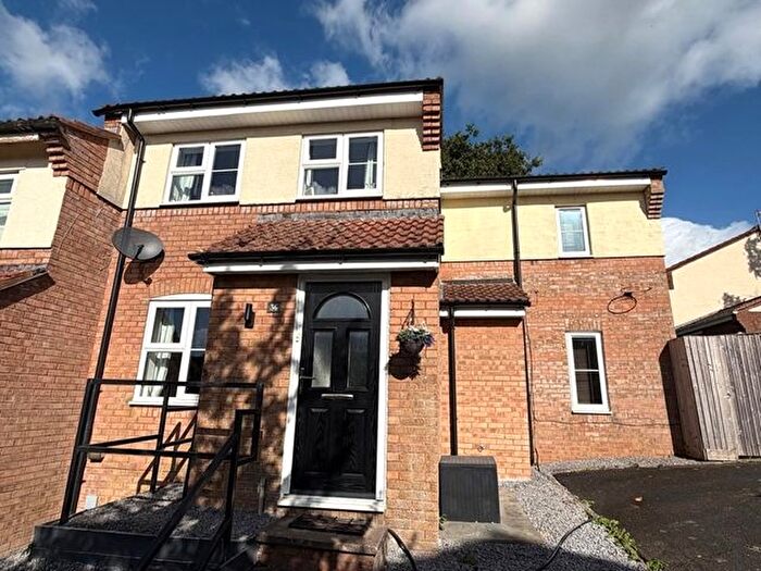 3 Bedroom End Of Terrace House For Sale In Brand Road, Honiton, EX14