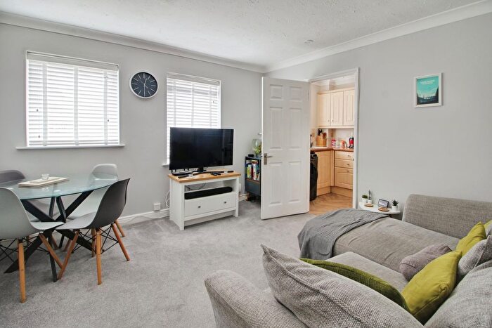 2 Bedroom Flat To Rent In St. Neots Road, St. Neots, PE19