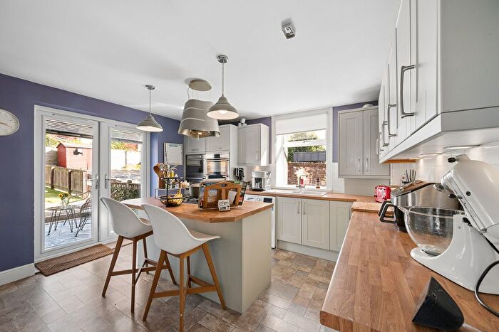5 Bedroom Detached House For Sale In Carrick Drive, Glasgow, G32