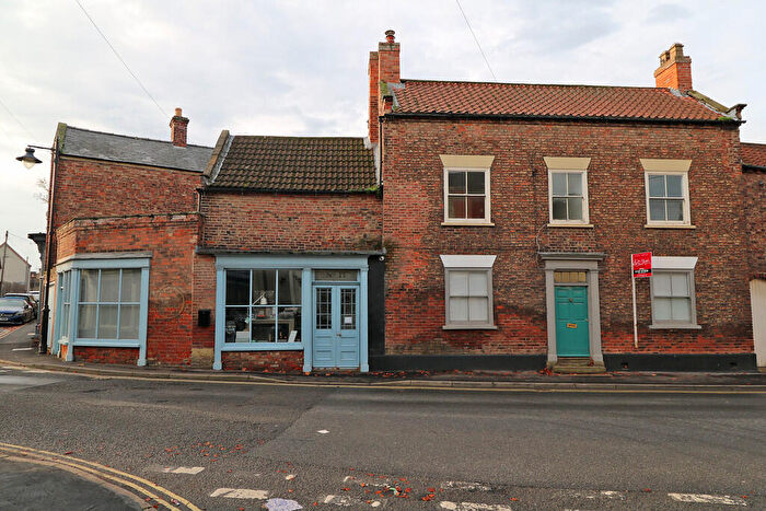 4 Bedroom Town House For Sale In High Street, Epworth, DN9