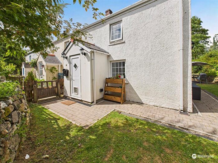 3 Bedroom Cottage For Sale In Elm Cottages, Leedstown, Hayle, TR27