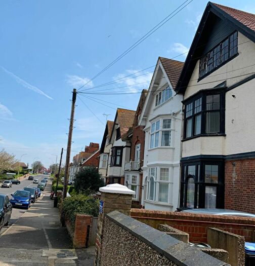 1 Bedroom Flat To Rent In Westgate Bay Avenue, Westgate-on-Sea, Kent, CT8