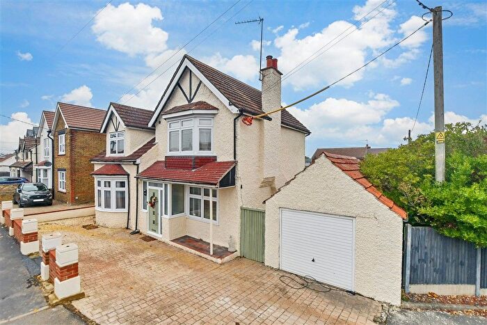 4 Bedroom Detached House For Sale In Minster Road, Minster, Sheerness, Kent, ME12