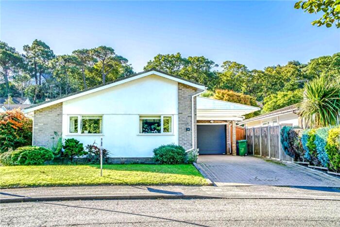 3 Bedroom Detached House For Sale In Broadwater Avenue, Lower Parkstone, Poole, Dorset, BH14