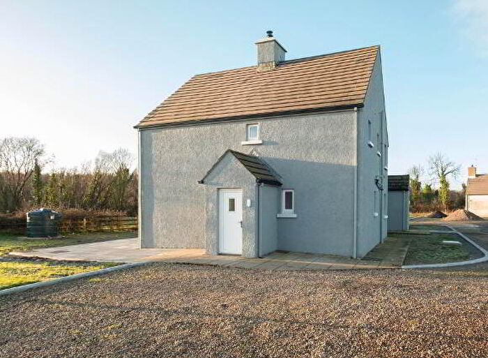 Semi-Detached House For Sale In Dernish Cottage, Enniskillen, BT92