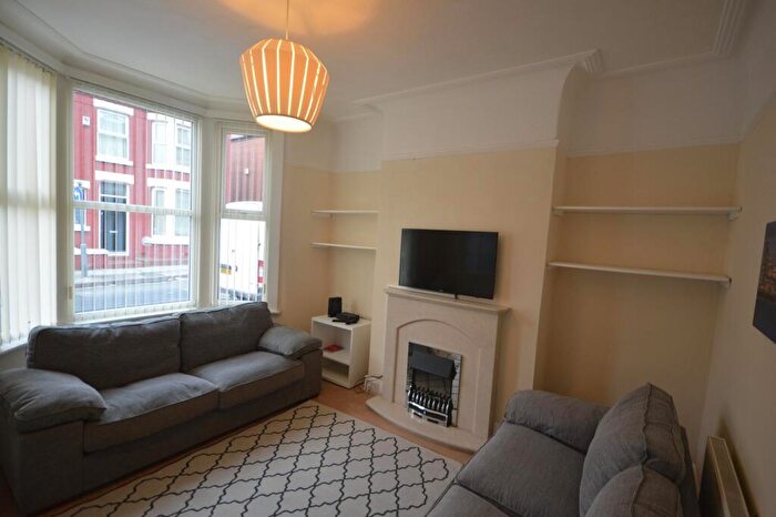 4 Bedroom House To Rent In Queensdale Road, Smithdown, Liverpool, L18