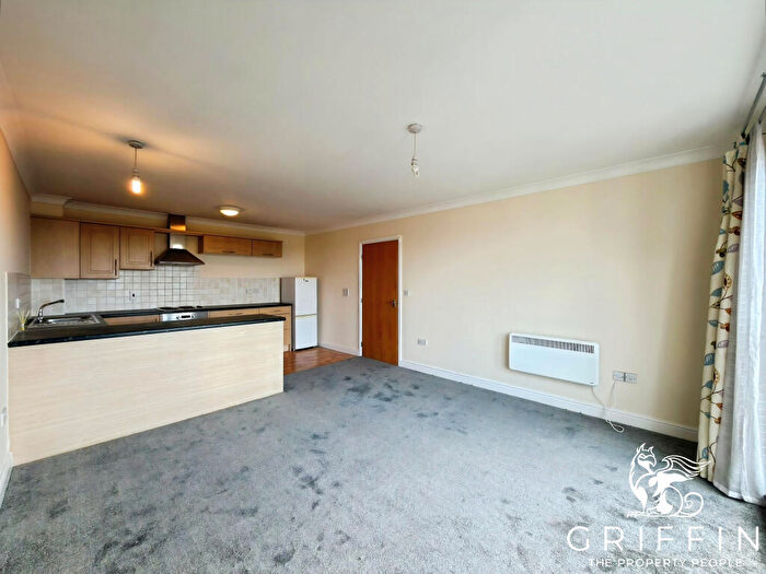 2 Bedroom Flat To Rent In Argent Street, Grays, RM17
