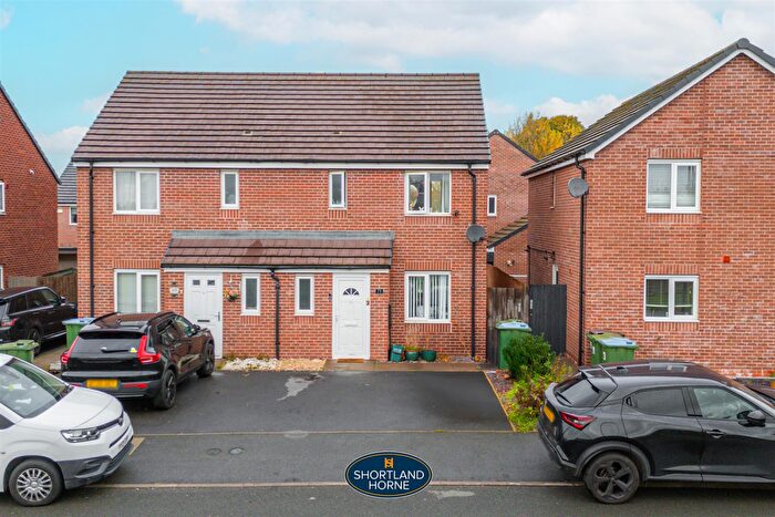 3 Bedroom Semi-Detached House To Rent In Mannion Avenue, Courthouse Green, Coventry, CV6