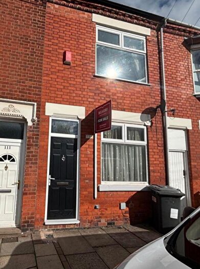 2 Bedroom Terraced House For Sale In Wordsworth Road, Knighton Fields, Leicester, LE2