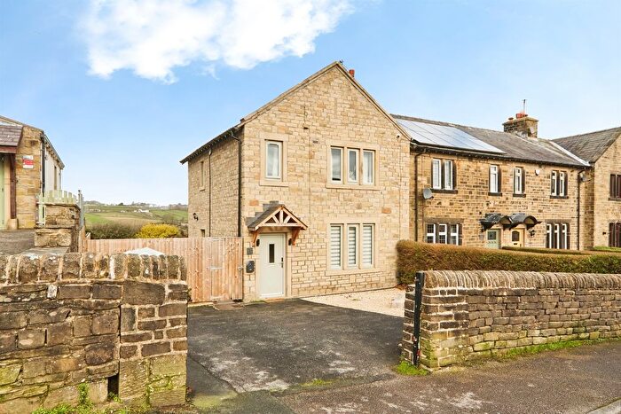 3 Bedroom End Of Terrace House For Sale In Mytholmes Lane, Haworth, Keighley, BD22