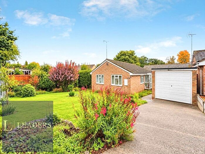 3 Bedroom Bungalow For Sale In Poplar Close, Halstead, Essex, CO9