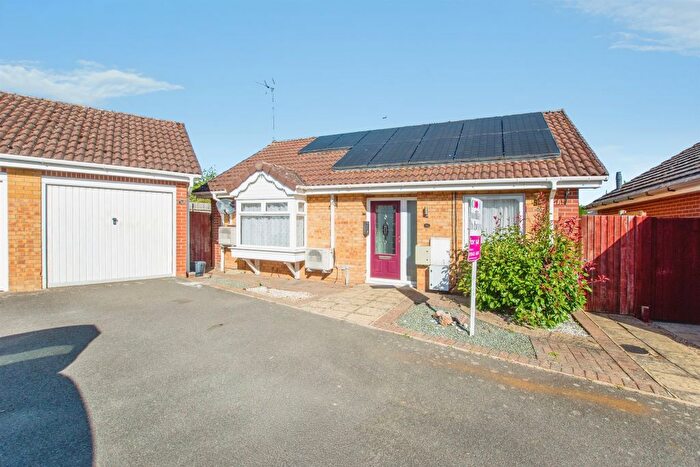 2 Bedroom Detached Bungalow For Sale In Petts Close, Wisbech, PE13