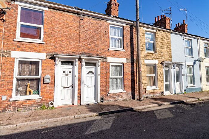 2 Bedroom Terraced House For Sale In Archdale Street, King's Lynn, Norfolk, PE30