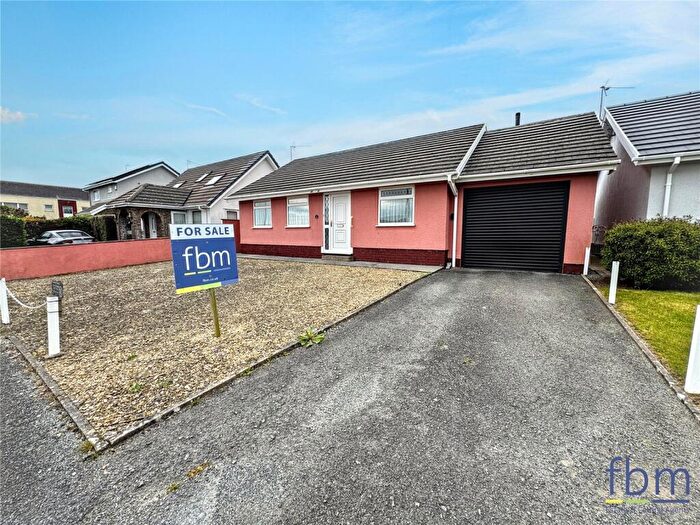 2 Bedroom Bungalow For Sale In Devonshire Road, Pembroke Dock, Pembrokeshire, SA72