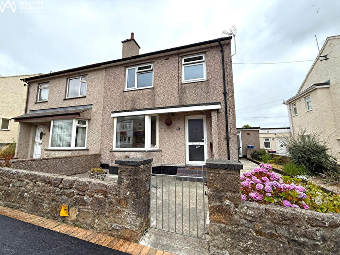 3 Bedroom Semi-Detached House For Sale In Bridge Street, Llangefni, Anglesey, LL77