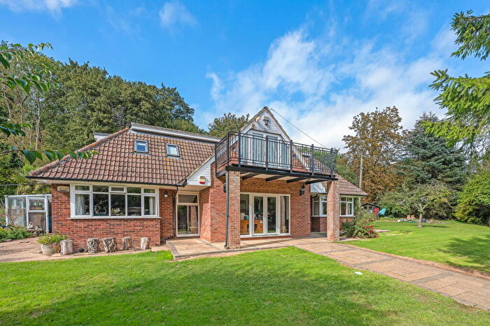 6 Bedroom Detached House For Sale In Ospringe, Faversham, ME13
