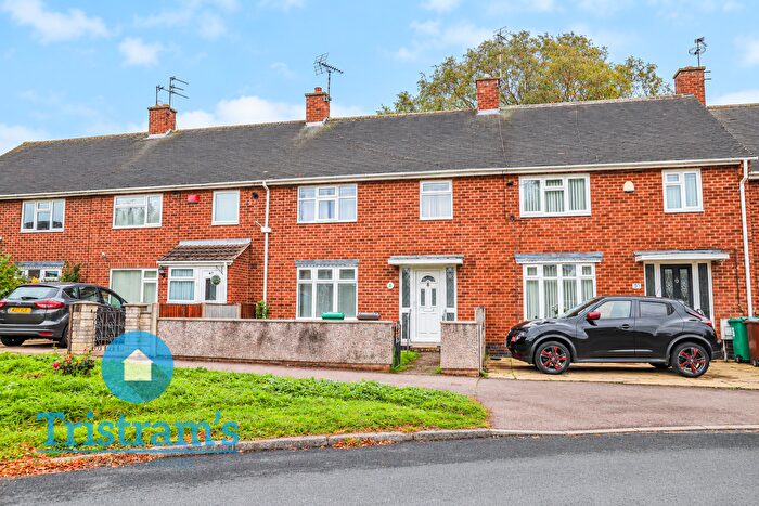 3 Bedroom Terraced House To Rent In Midhurst Way, Clifton, NG11