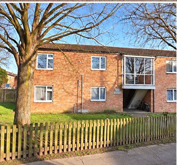 1 Bedroom Flat For Sale In Fison Road, Cambridge, Cambridgeshire, CB5