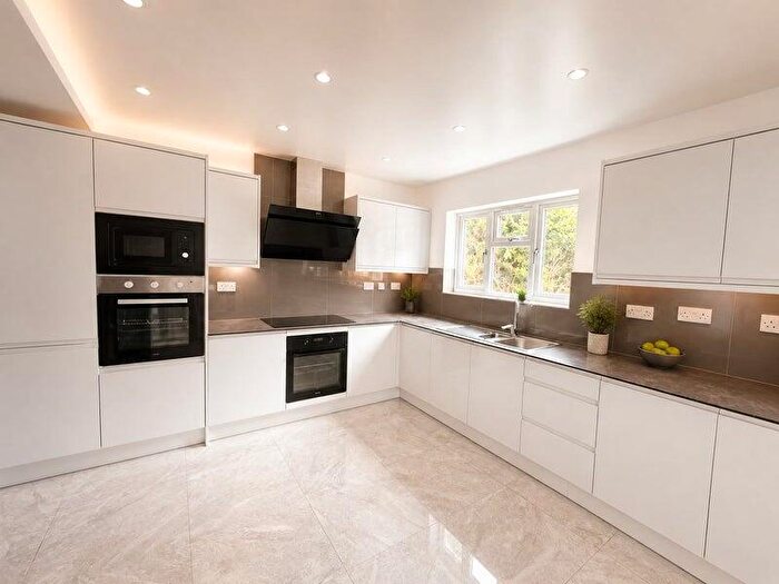6 Bedroom Semi-Detached House To Rent In Eastlake Close, Lockleaze, Bristol, Bristol City, BS7