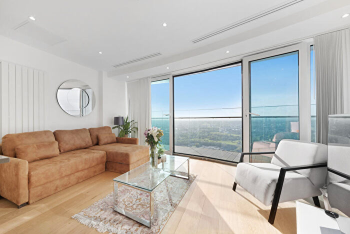 1 Bedroom Flat For Sale In Arena Tower, Canary Wharf, E14