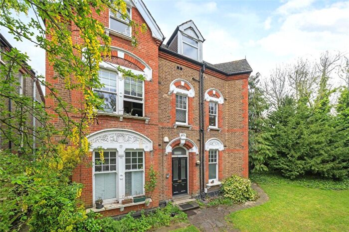 1 Bedroom Flat To Rent In Kings Hall Road, Beckenham, BR3