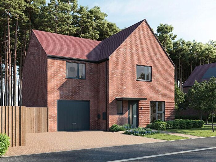 4 Bedroom Detached House For Sale In Bream Way, Wokingham, RG40
