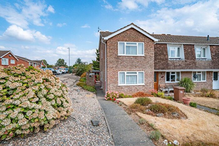 2 Bedroom End Of Terrace House For Sale In Mulberry Drive, Malvern, WR14