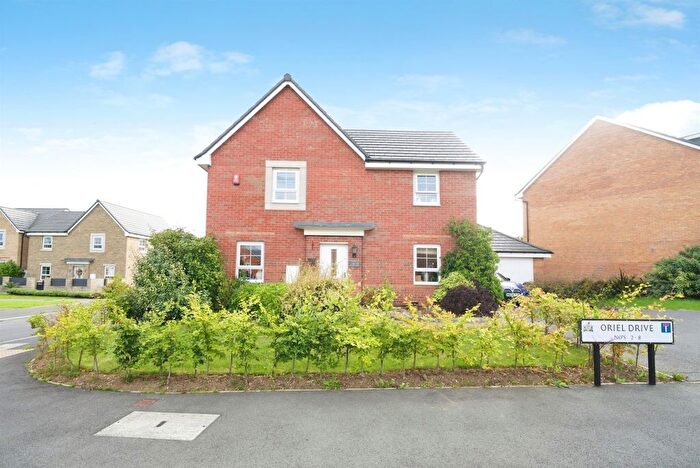 4 Bedroom Detached House For Sale In Oriel Drive, Royston, Barnsley, S71