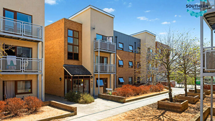 2 Bedroom Flat For Sale In Cambria Court, North Star Boulevard, Greenhithe, Kent, DA9