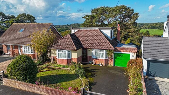 4 Bedroom Detached House For Sale In Hillcrest Road, Corfe Mullen, Wimborne, BH21
